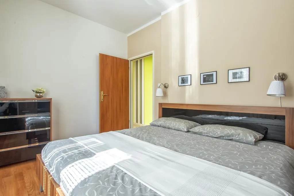 Apartment Living With Nature Pula