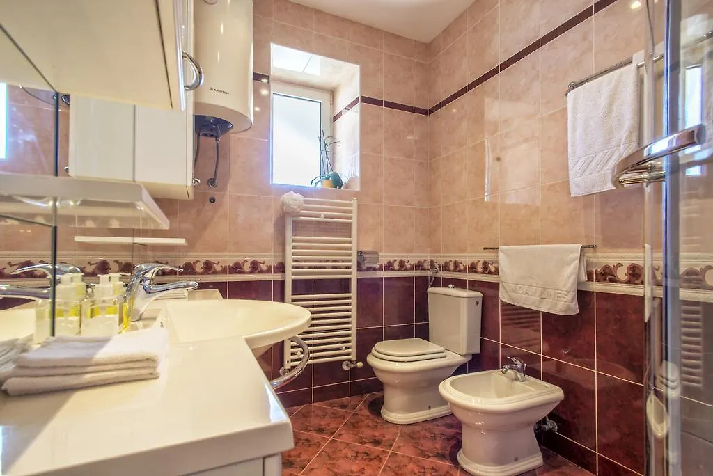 Apartment Living With Nature Pula