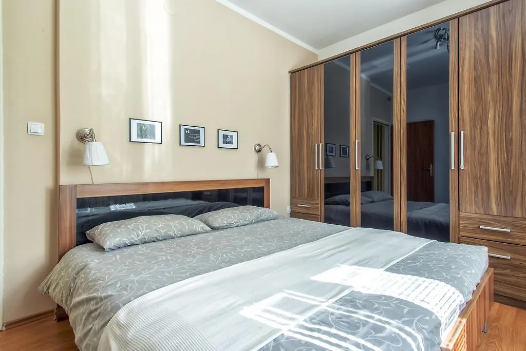 Apartment Living With Nature Pula