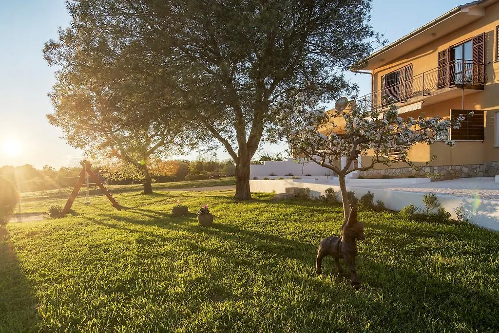 Apartment Living With Nature Pula Croatia